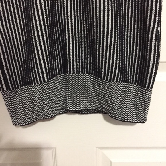 Bcbgenation winter/sweater dress. - Picture 5 of 9